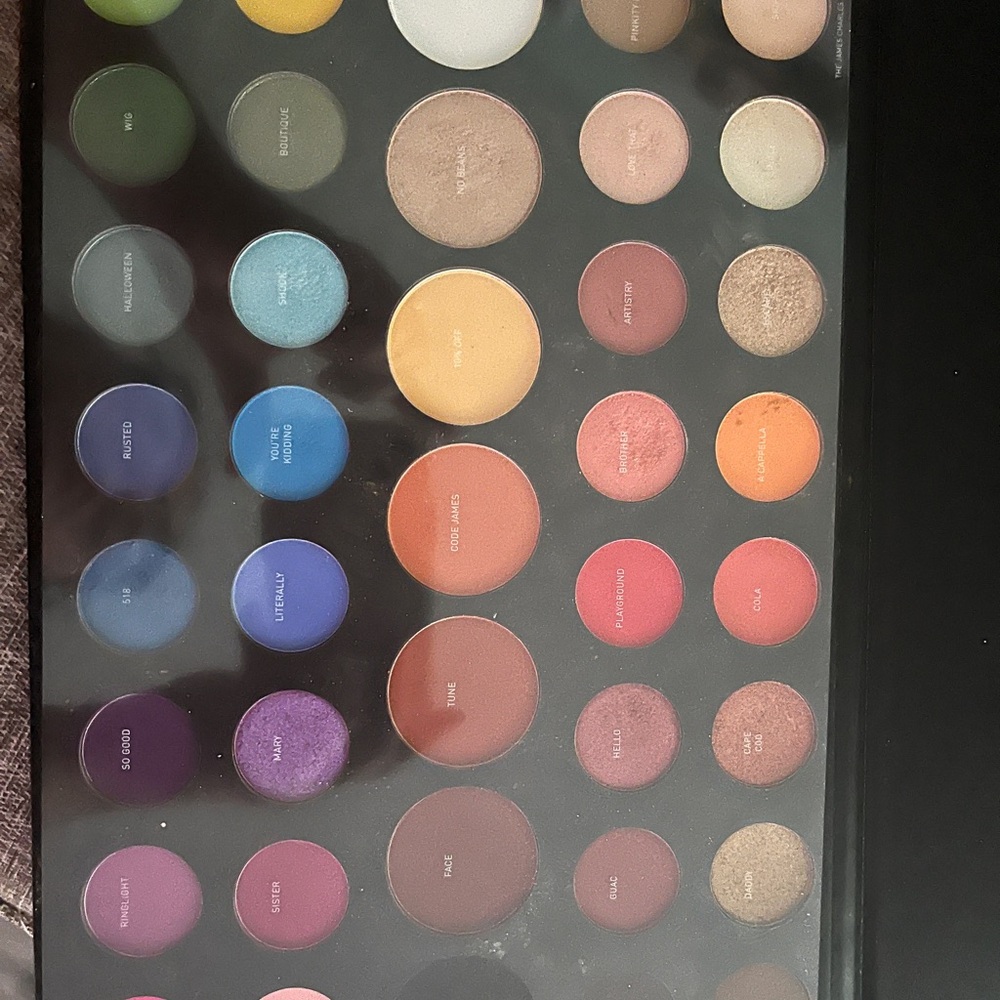 James Charles morphe pallet